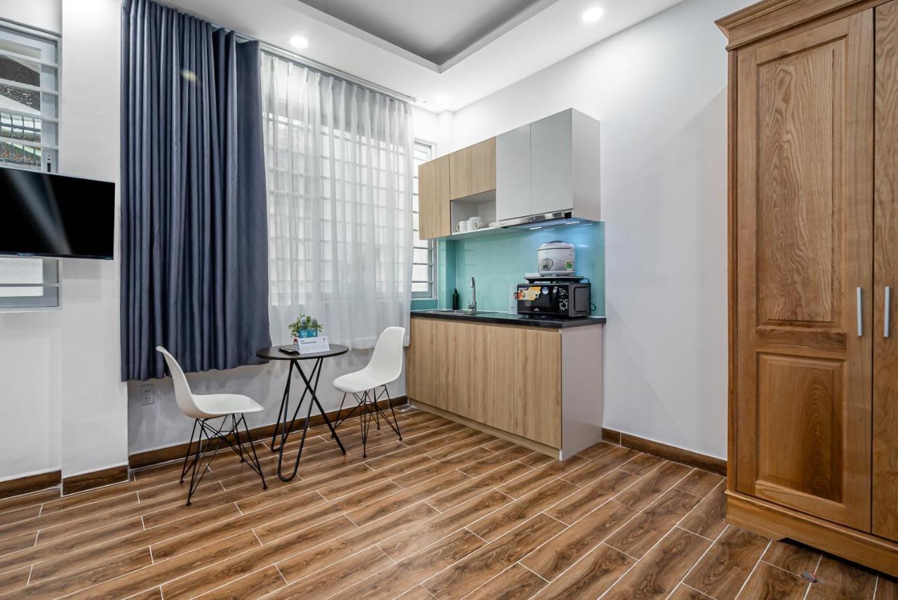 Cozrum Homes - Retro House Хошимин Экстерьер фото