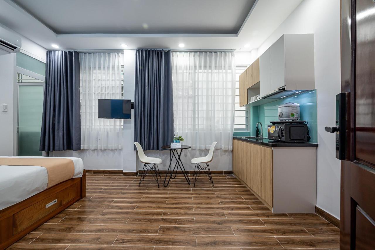 Cozrum Homes - Retro House Хошимин Экстерьер фото