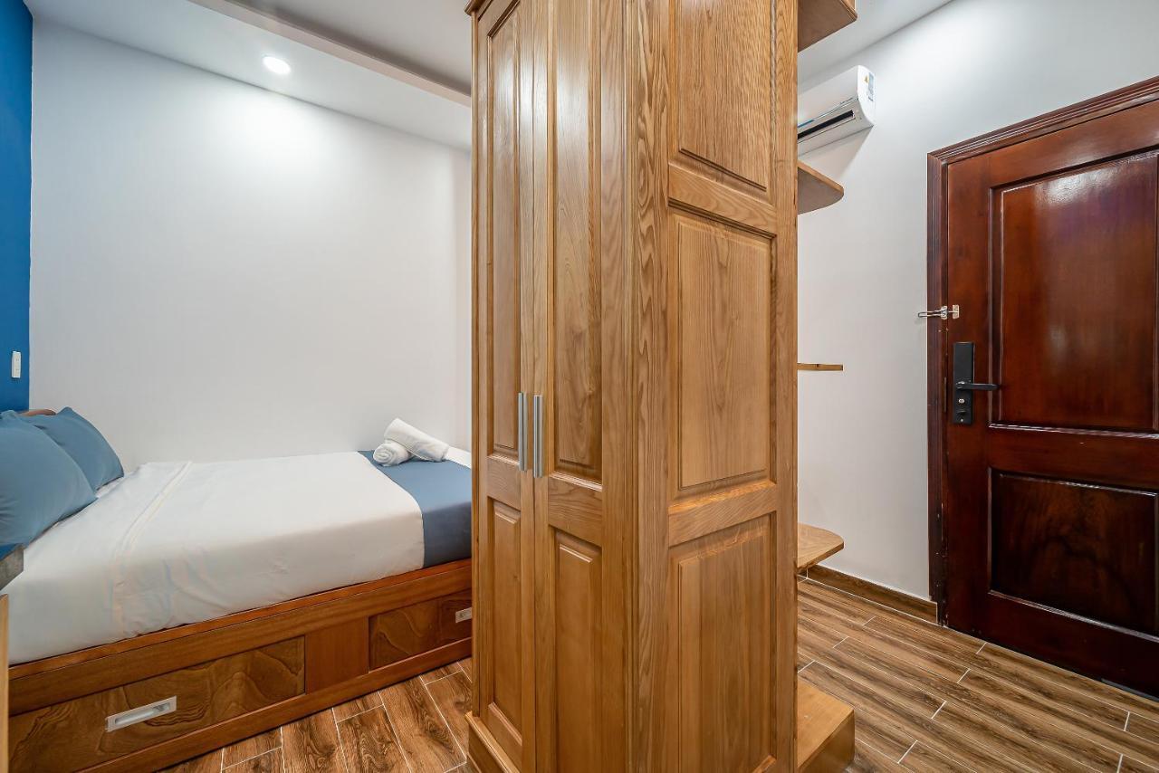 Cozrum Homes - Retro House Хошимин Экстерьер фото